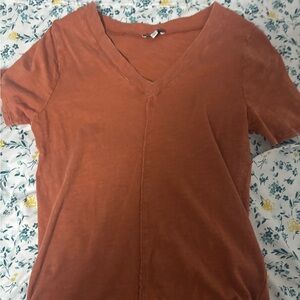 true craft orange v-neck tshirt.